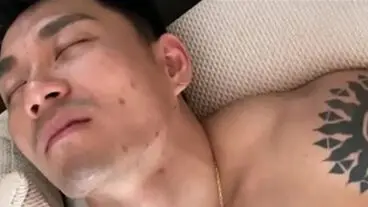 性感帅气亚洲肌肉猛男