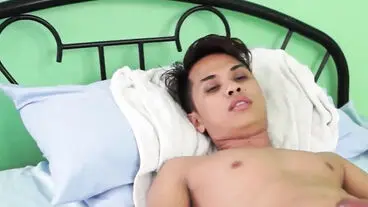 亚洲少年淋浴自慰假阳具