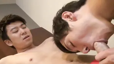 亚洲少年口内射精