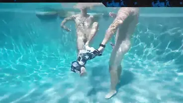 直男亚洲人骑乘阳具